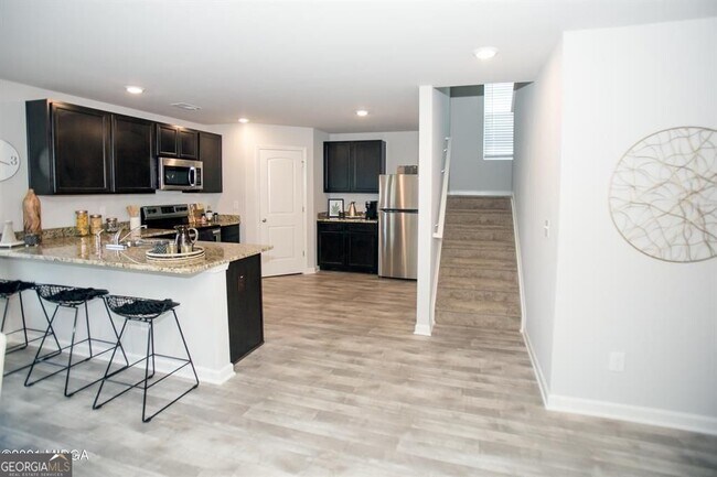 Building Photo - 178 Goodall Woods Dr