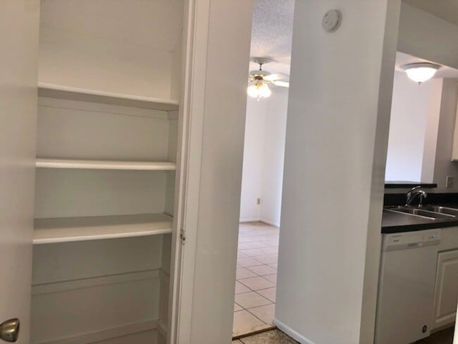 Building Photo - MOVE IN MARCH! 2 Story-Spacious 3 beds 2.5 bath townhouse with attached 2 car garage!!