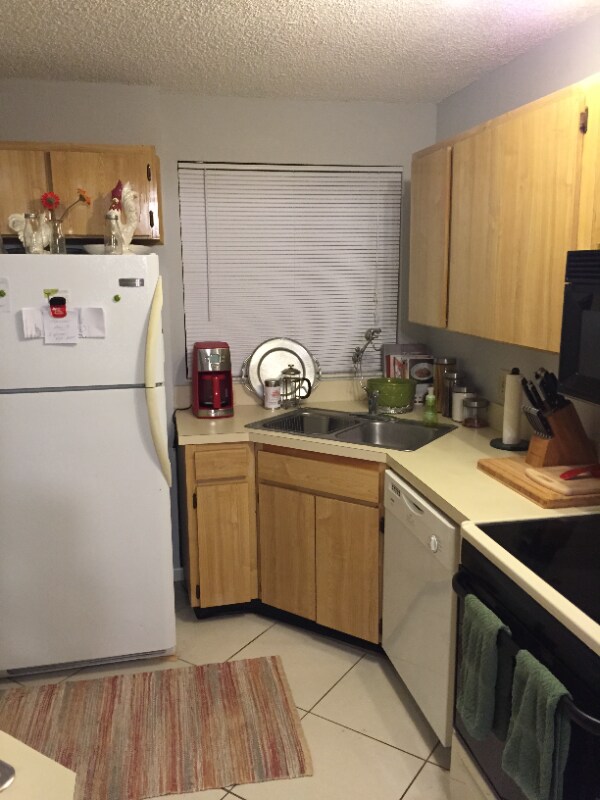 Building Photo - 1952 Laughing Gull Ln