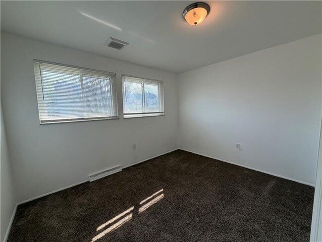 Building Photo - 2000 McMinn St