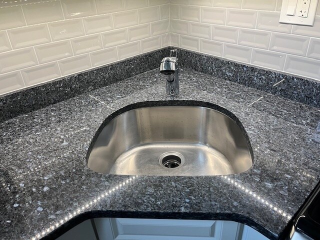 Kitchen - 250 S 13th Street, Unit 2F