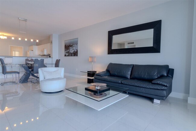 Building Photo - 17050 N Bay Rd