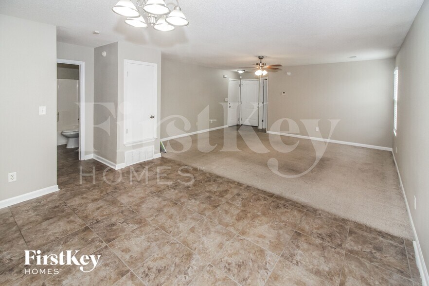 Building Photo - 4628 Sweet Whisper Ln