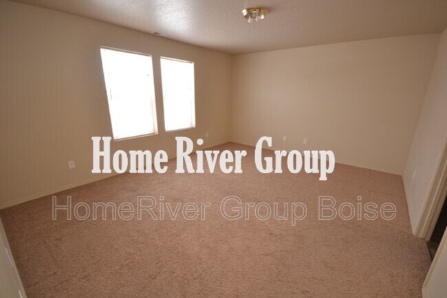 Building Photo - 1876 E Adelaide Dr