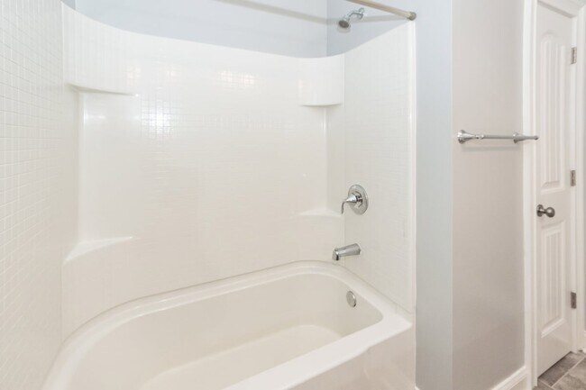 Building Photo - 3437 Fairwater Pl