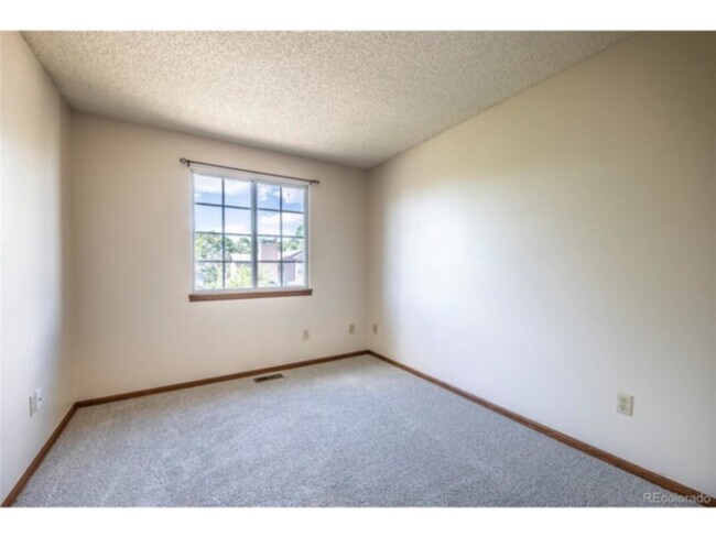 Building Photo - 3184 W Sugarbowl Ct