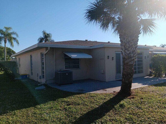 Building Photo - 20886 Vinesta Cir