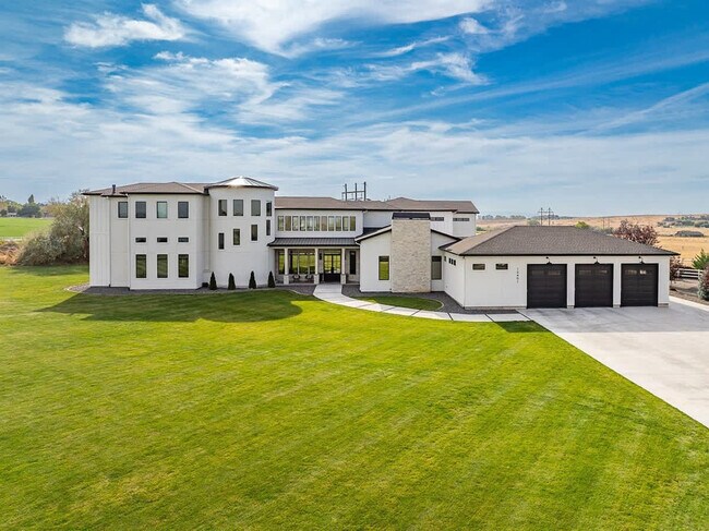 Building Photo - 12401 Rivendell Ct