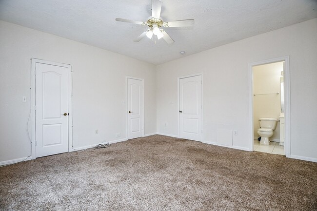 Building Photo - 4230 Benard Ct