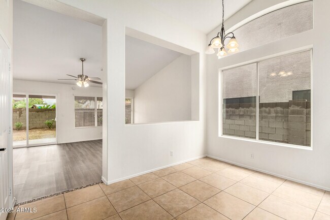 Building Photo - 1314 S Larkspur St