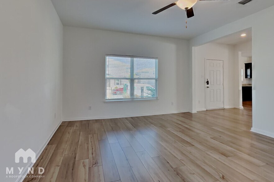 Building Photo - 10832 Quinn Ct