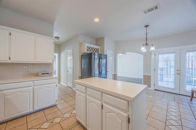 Building Photo - 2705 Trophy Dr