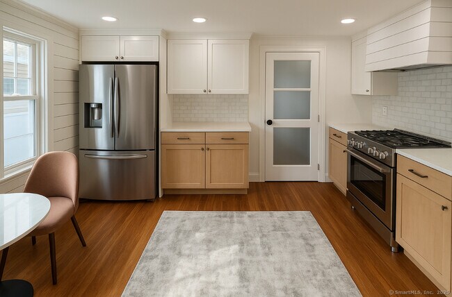 Building Photo - 180 Ruane St