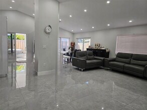 Building Photo - Southwest 177th Avenue, Miami, FL 33196 - ...