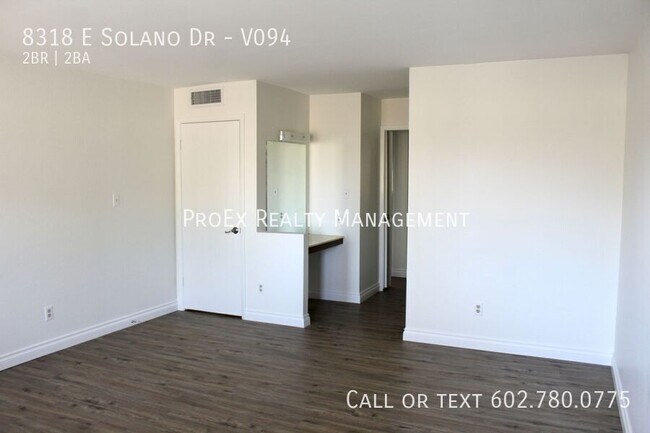 Building Photo - 8318 E Solano Dr