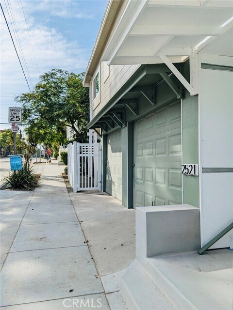 Building Photo - 2521 Seaview Ave