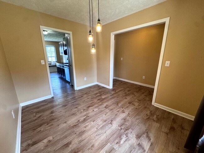 Building Photo - 109 Belle Boyd Dr