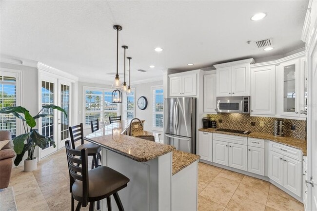 Building Photo - 6420 Sunset Bay Cir