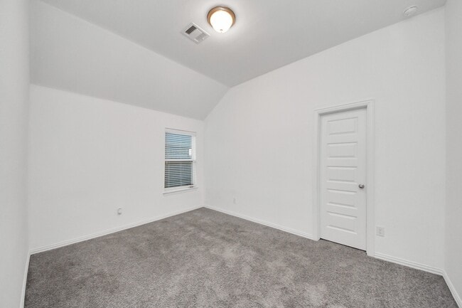 Building Photo - 5827 Northern Rose Ln