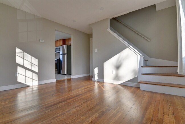 Building Photo - 30 Trull St