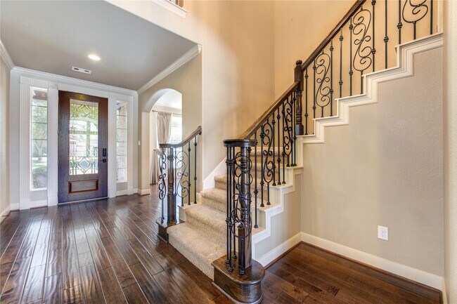 Building Photo - 28318 Wild Mustang Ln