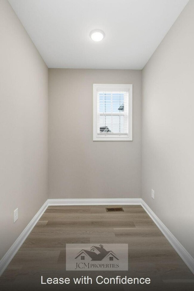 Building Photo - 117 Lambert Fld