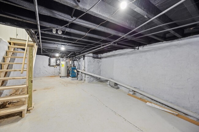 Building Photo - 3833 Pennsgrove St
