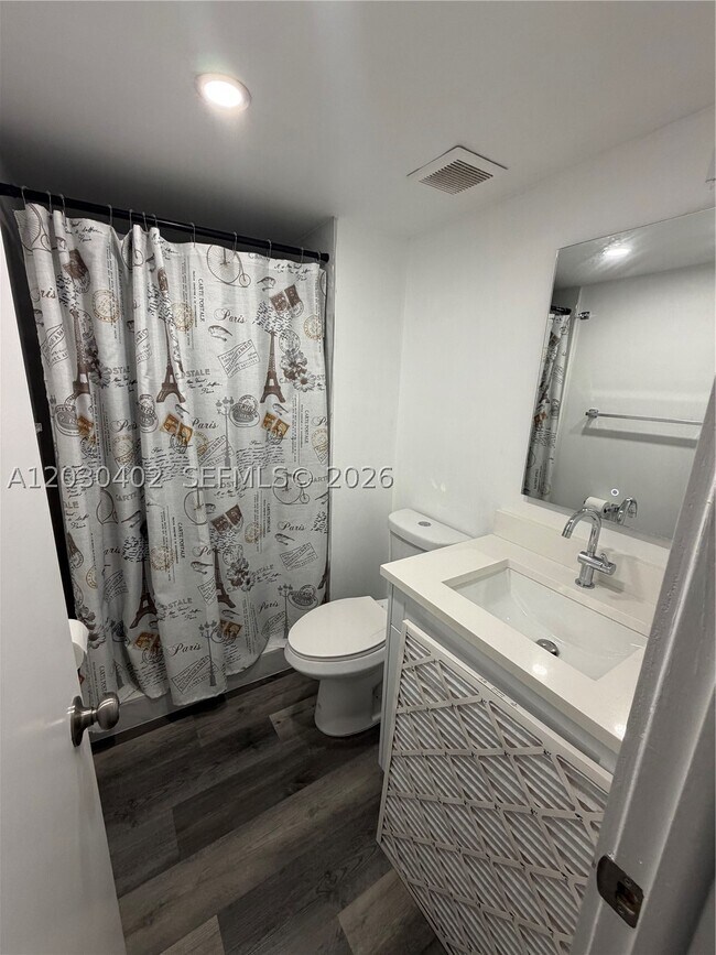 Building Photo - 675 NW 85th Ct