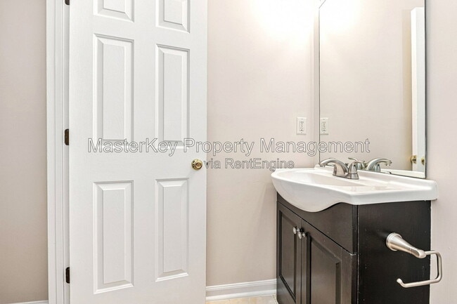 Building Photo - 6307 Forest Ridge Dr