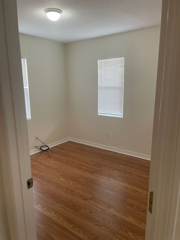 Building Photo - 6712 S Himes Ave