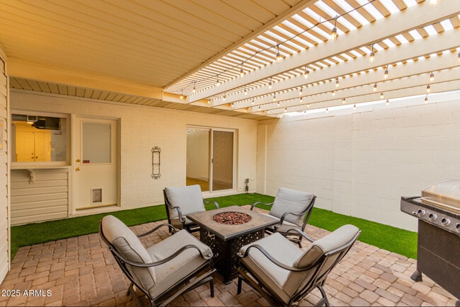 Building Photo - 5105 N Granite Reef Rd