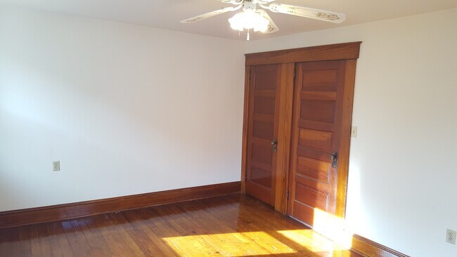 Primary Bedroom (3) - 59 Park Ave