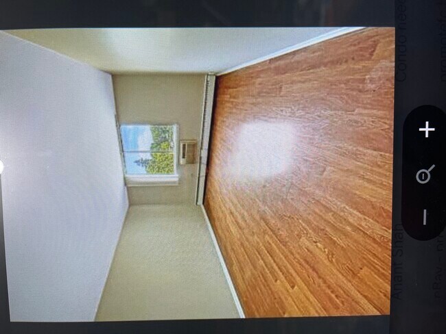 Building Photo - 225 S Rohlwing Rd