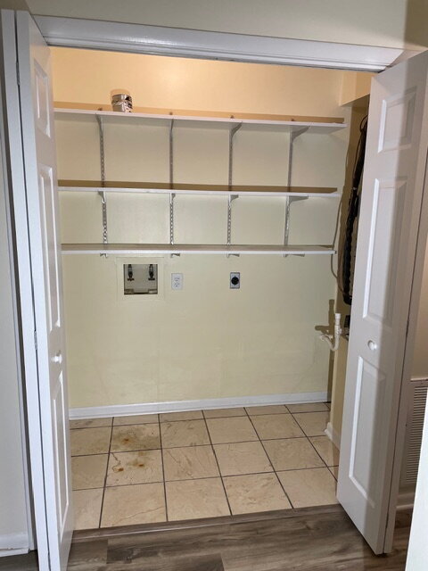 Building Photo - 2 bed, 1 bathroom duplex   - Seneca, SC