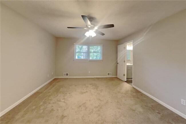 Building Photo - 1681 Jr Trail