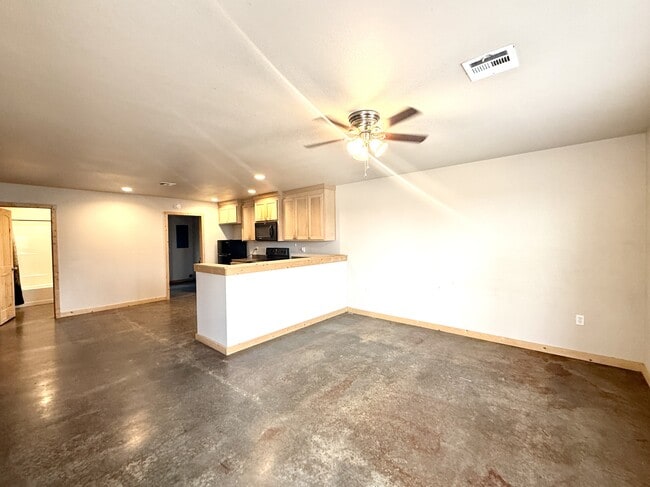 Building Photo - 11953 Sandpiper Rd