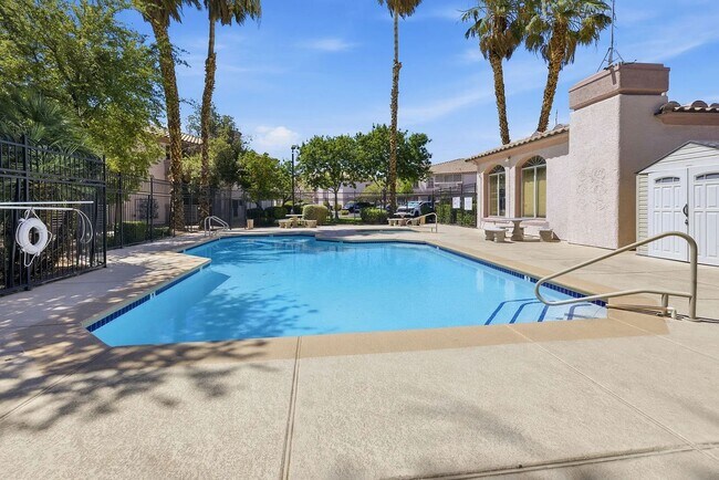 Building Photo - 4555 E Sahara Ave