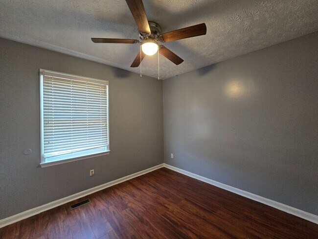 Building Photo - 6957 Bone Creek Dr