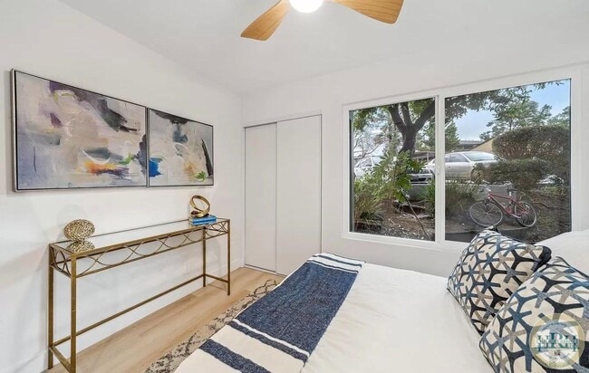 Building Photo - Fully Updated 2 BR | 1 BA Condo in Vallejo