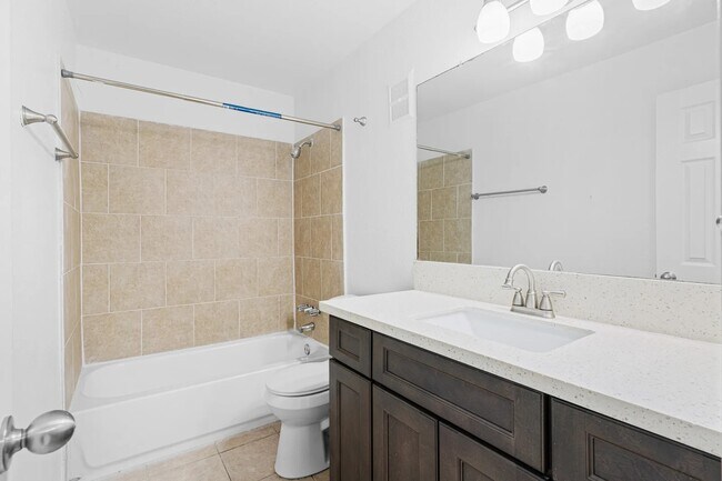 Building Photo - Don’t Miss Out | Inquire for Current Move-...
