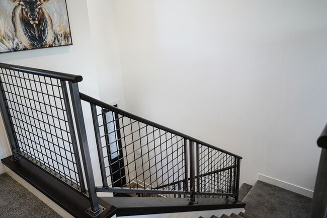 Building Photo - Live Comfortably at CreekHouse – Available...