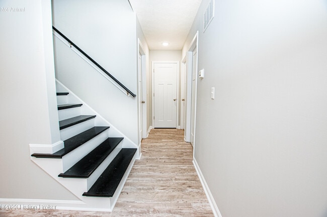 Building Photo - 500 Eagle Pointe Dr