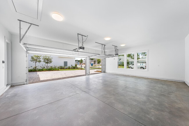 Building Photo - 2351 Pathways Drive