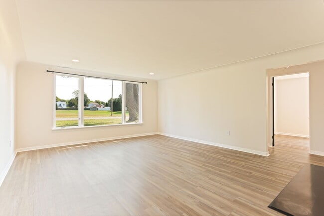 Building Photo - 7925 Otto St