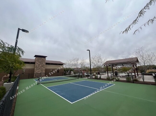 Building Photo - BEAUTIFUL 3 BEDROOM 2 BATHROOM HOME IN PEORIA