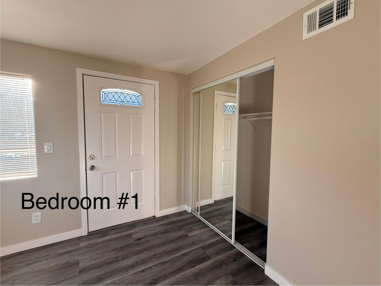 Building Photo - 118 Cedar Ave