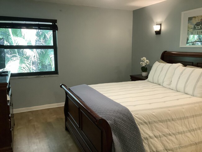 Building Photo - 22040 Palms Way