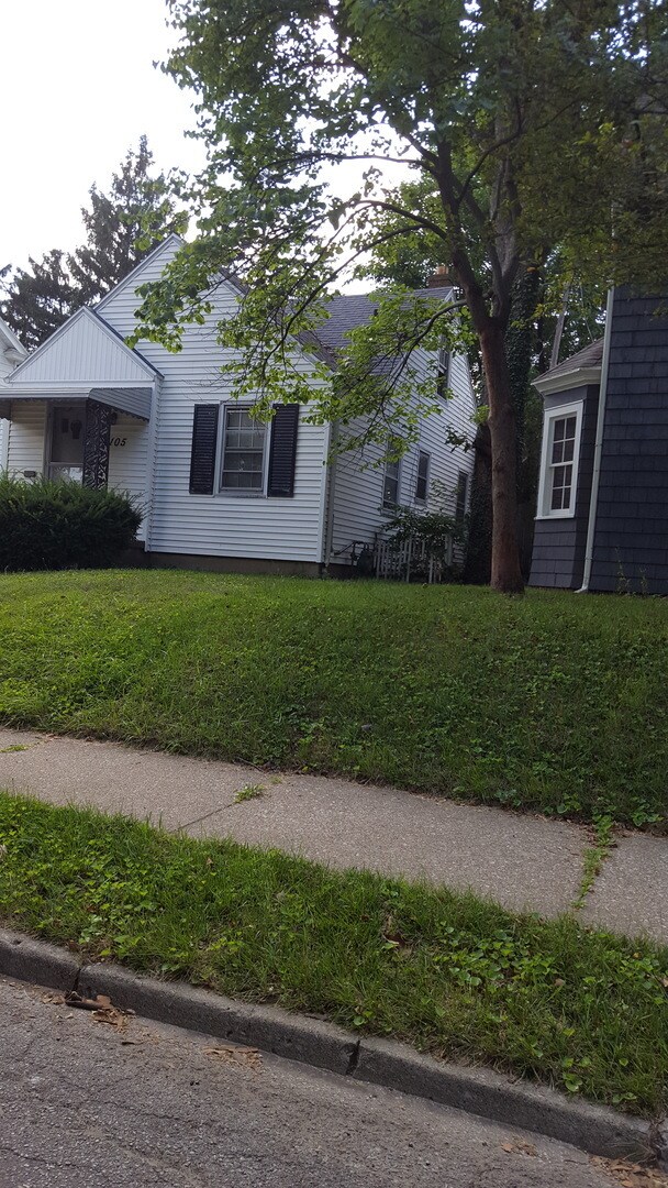 Building Photo - nice 2 bedroom house ready for move in ASAP.