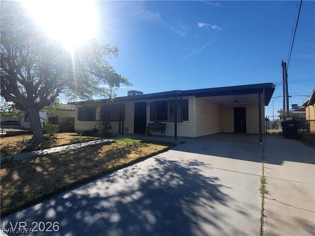 Building Photo - 717 Van Ert Ave