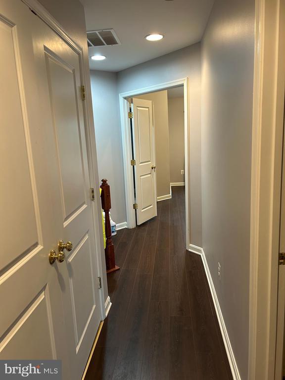 Building Photo - 11912 Benton Lake Rd